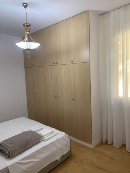 Tirane, shitet apartament 2+1+Ballkon Kati 2, 65 m² 148.800 € (Liqeni i Thate)