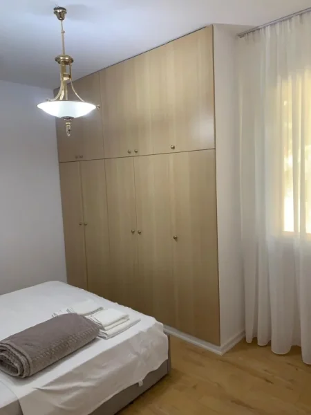 Tirane, shitet apartament 2+1+Ballkon Kati 2, 65 m² 148.800 € (Liqeni i Thate)
