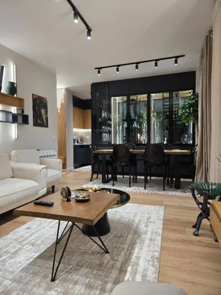 Tirane, jepet me qera apartament 2+1+Ballkon Kati 4, 105 m² 1.100 € (Kodra e Diellit)