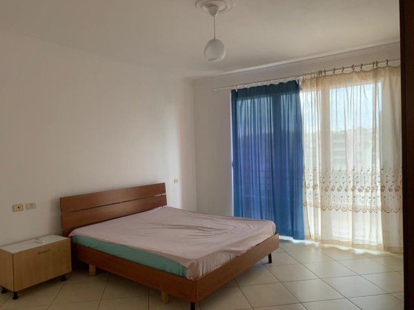 Tirane, jepet me qera apartament 1+1+Aneks+Ballkon Kati 6, 81 m² 500 € (Rruga Don Bosko, perballe me shkollen Don Bosko.)