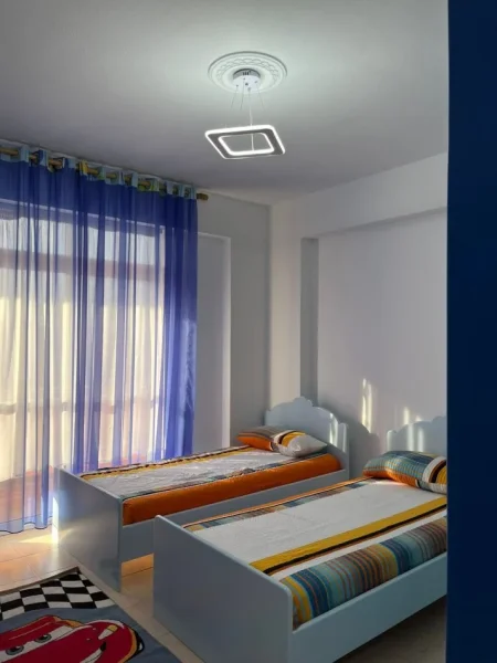 Tirane, jepet me qera apartament 2+1+Aneks+Ballkon Kati 8, 110 m² 650 € (Rruga Ifan Tomini, prane Deliorgjit)