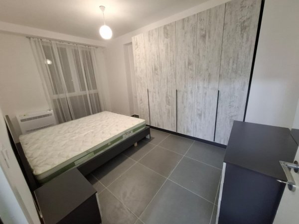 Tirane, jepet me qera apartament 2+1+Aneks+Ballkon Kati 2, 100 m² 500 € (Rruga 5 Maji)
