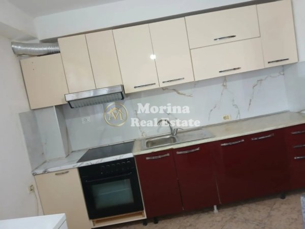 Tirane, jepet me qera apartament 1+1 Kati 1, 60 m² 250 € (Qytet Studenti)