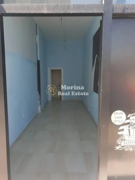 Tirane, jepet me qera ambjent biznesi Kati 0, 25 m² 420 € (Fusha e Aviacionit)