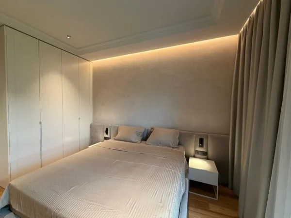 Tirane, shitet apartament 3+1+Ballkon Kati 5, 135 m² 565.000 € (355693414015)