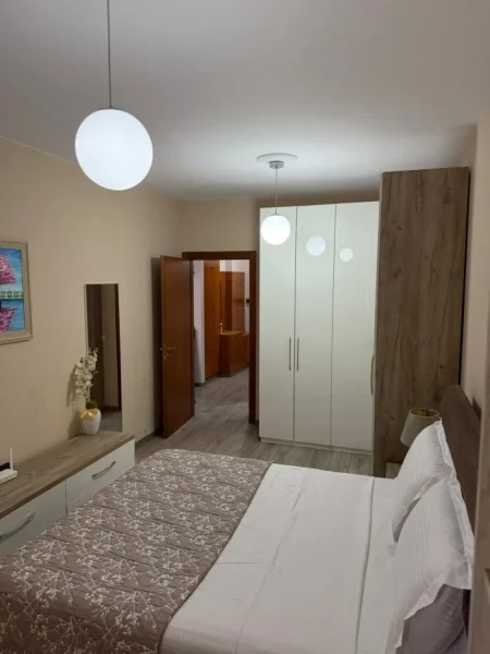 Tirane, jepet me qera apartament 1+1 Kati 5, 74 m² 55.000 Lek (Vizion Plus, Don Bosko)