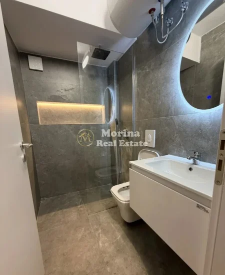 Tirane, jepet me qera apartament 2+1 Kati 1, 70 m² 500 € (Oxhaku)