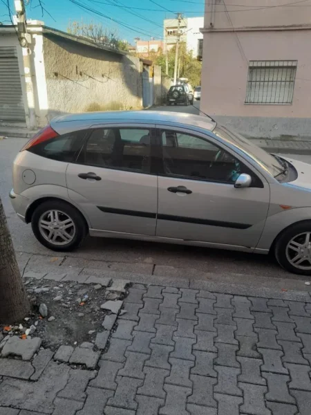 Elbasan, shitet ford focus Nafte, gri metalizato manuale Kondicioner 1.300 €