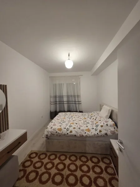 Tirane, jepet me qera apartament 3+1+Aneks+Ballkon , 146 m² 65000 mije leke (5 maji)