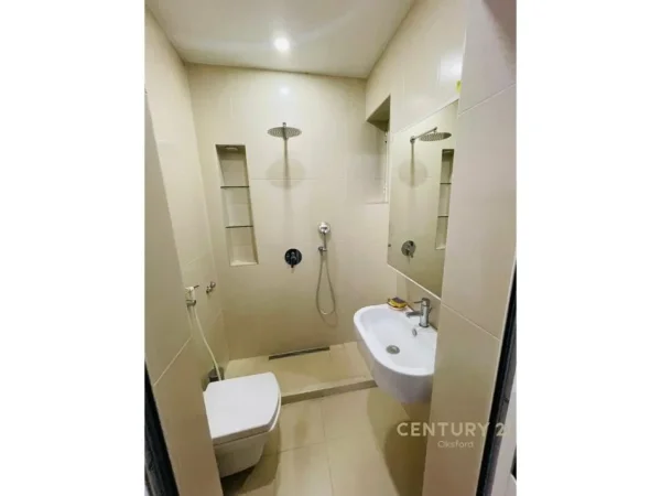 Tirane, jepet me qera apartament 2+1+Ballkon Kati 5, 103 m² 480 € (kodra e priftit)