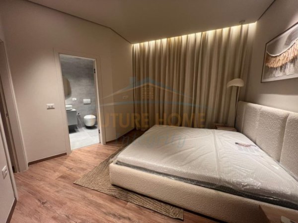 Tirane, jepet me qera apartament 2+1+2+2 Poste Parkimi+Ballkon Kati 1, 99 m² 2.700 € (Green Valley Residence)