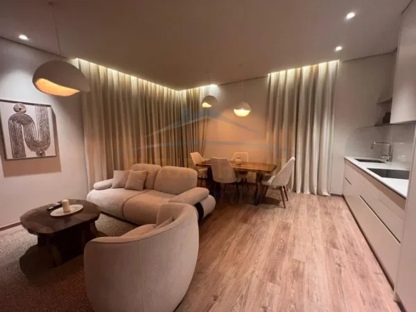 Tirane, jepet me qera apartament 2+1+2+2 Poste Parkimi+Ballkon Kati 1, 99 m² 2.700 € (Green Valley Residence)