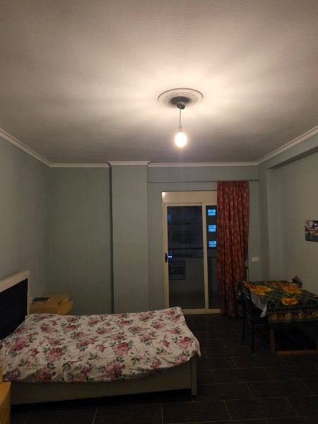 Tirane, jepet me qera apartament 2+1+Ballkon Kati 4, 114 m² 350 € (Rruga at zef pellumbi, mezez- kashar,)