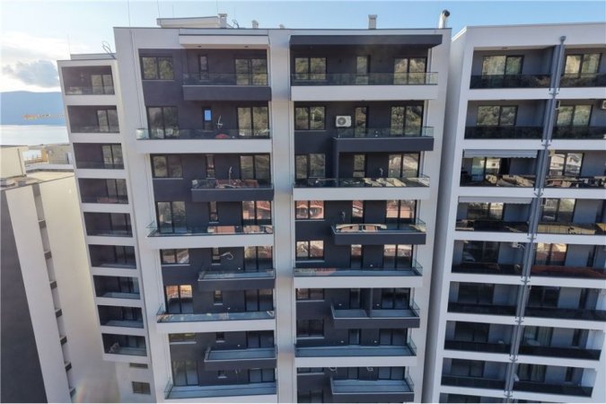 Vlore - Lungomare, shitet apartament 1+1+Ballkon Kati 8, 85 m² 148.500 € (Rruga Reshat Osmani, Vlore)