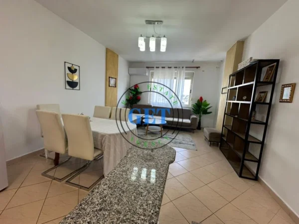 Durres, shitet apartament 2+1+Ballkon Kati 7, 117.000 € 