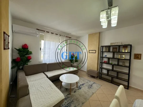 Durres, shitet apartament 2+1+Ballkon Kati 7, 117.000 € 