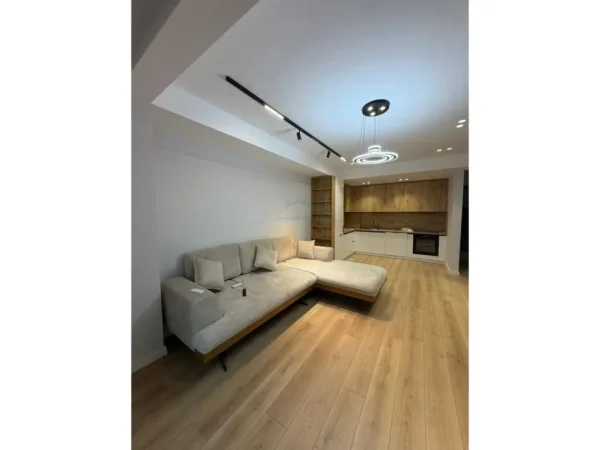 Tirane, jepet me qera apartament 2+1 Kati 2, 92 m² 700 € (Rezidenca Kodra e Diellit)