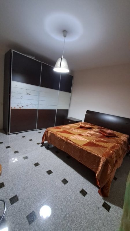 Tirane, jepet me qera apartament 2+1 Kati 4, 82 m² 600 € (VASIL SHANTO)