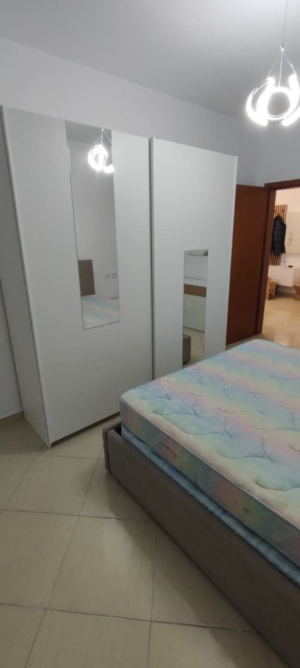 Tirane, jepet me qera apartament 2+1+Ballkon Kati 3, 94 m² 600 € (Don Bosko/Shkolla 9-vjecare Vace Zela)