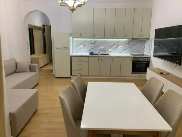 Tirane, shitet apartament 2+1 Kati 1, 65 m² 148.800 € (Liqeni i Thate)