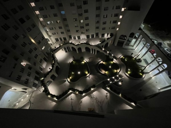 Tirane, jepet me qera apartament 2+1 Kati 9, 100 m² 600 € (River Residence / Astir)