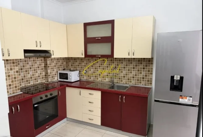 Tirane, jepet me qera apartament 2+1 Kati 4, 80 m² 450 € (ASTIR)