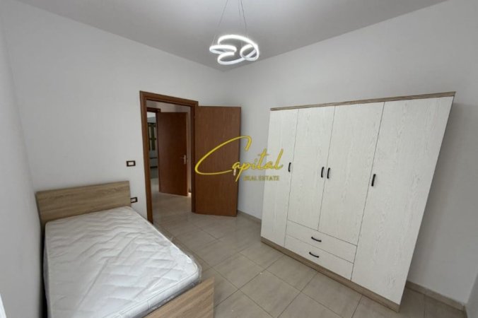 Tirane, jepet me qera apartament 2+1 Kati 4, 80 m² 450 € (ASTIR)