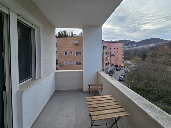 Tirane, jepet me qera apartament 2+1 Kati 2, 120 m² 550 € (Kopshti Botanik)