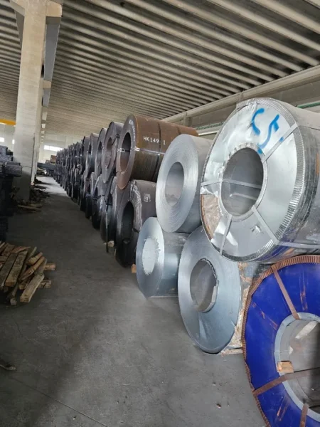 Durres, shitet ambjent biznesi Kati 0, 3.000 m² 3.500.000 € (SUKTH DURRES)