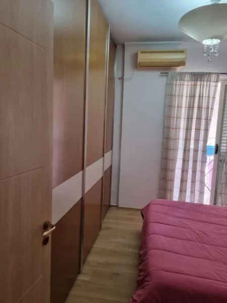 Tirane, jepet me qera apartament 2+1+Ballkon Kati 6, 73 m² 600 € (ali demi idriz dollaku)