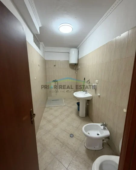 Tirane, shitet apartament 1+1 Kati 3, 69 m² 91.000 € Fresk ,Rruga Muhamet Deliu