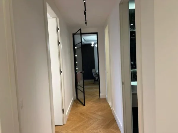 Tirane, shitet apartament 2+1 Kati 5, 133 m² (Lake View Residence)