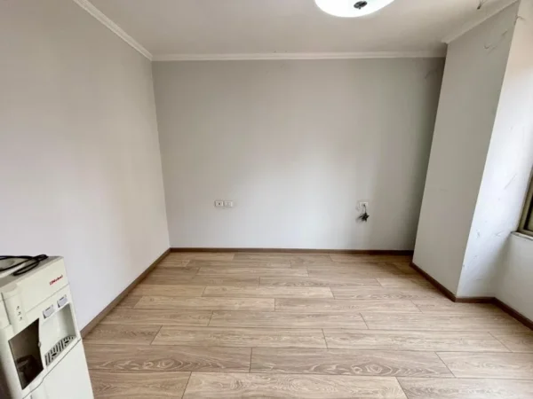 Tirane, shitet apartament 2+1+Aneks+Ballkon Kati 3, 103 m² 258.000 € (Muhamet Gjollesha)