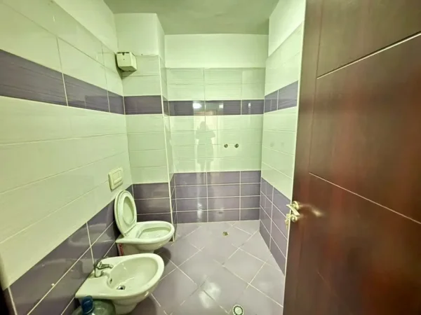 Tirane, shitet apartament 2+1+Aneks+Ballkon Kati 3, 103 m² 258.000 € (Muhamet Gjollesha)