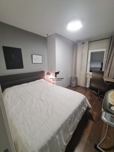 Tirane, jepet me qera apartament 1+1 , 500 € (YZBERISHT)