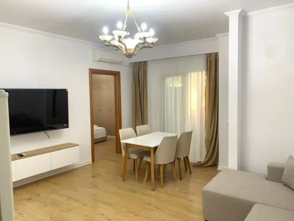 Tirane, shitet apartament 1+1 , 65 m² 148.000 € (liqeni thate)