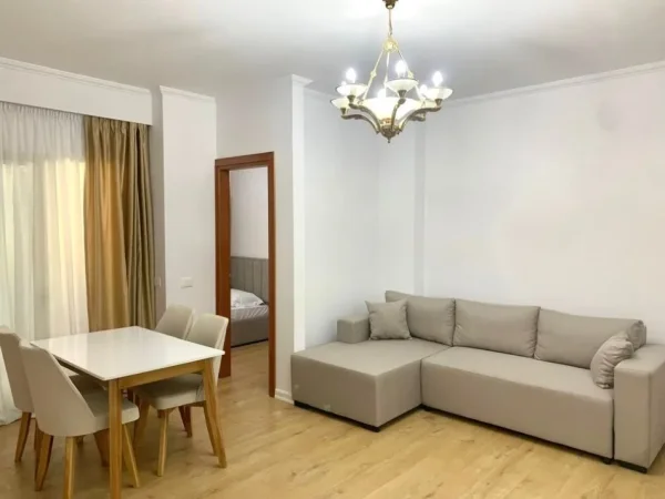 Tirane, shitet apartament 1+1 , 65 m² 148.000 € (liqeni thate)