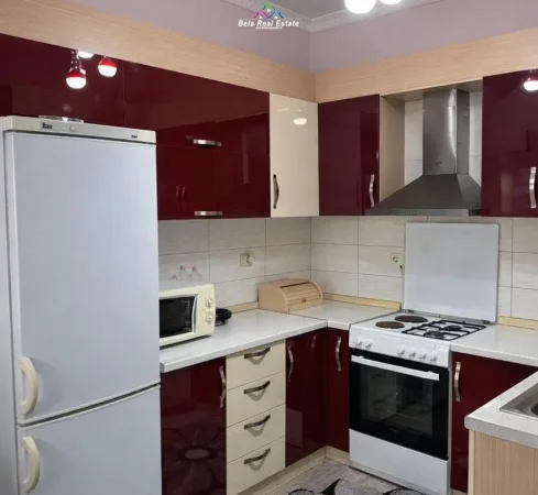 Tirane, jepet me qera apartament 1+1 Kati 5, 74 m² 600 € (Rruga Don Bosko)