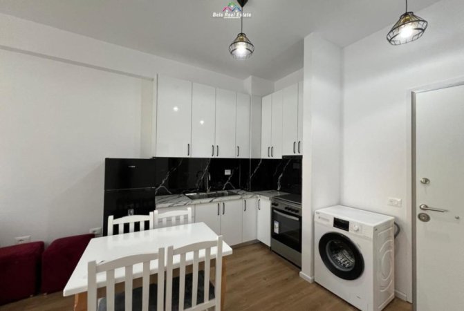 Tirane, jepet me qera apartament 1+1 Kati 1, 50 m² 500 € (Rruga Pasho Hysa)