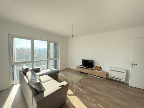 Tirane, jepet me qera apartament 1+1 Kati 8, 82 m² 182.000 € (Rruga 5 Maj)