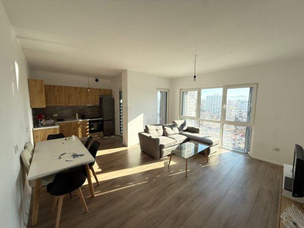 Tirane, jepet me qera apartament 1+1 Kati 8, 82 m² 182.000 € (Rruga 5 Maj)