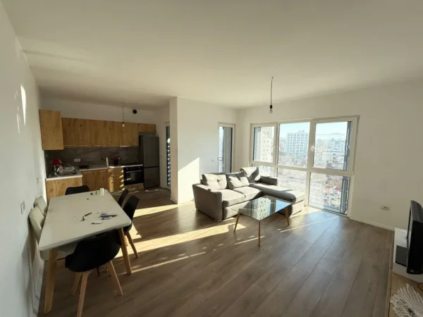 Tirane, jepet me qera apartament 1+1 Kati 8, 82 m² 182.000 € (Rruga 5 Maj)
