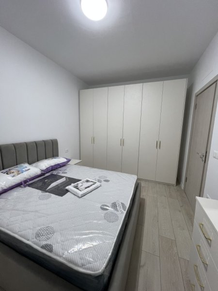 Tirane, jepet me qera apartament 2+1+Ballkon Kati 9, 90 m² 600 € (River Rezidence, Astir, Tirane)