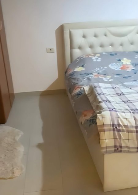 Tirane, jepet me qera apartament 1+1+Ballkon Kati 3, 77 m² 400 € (Astir (afer rrethit))