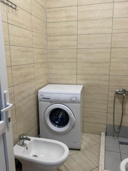 Tirane, jepet me qera apartament 1+1 Kati 2, 65 m² 400 € (Rruga Fuat Toptani, Qytet Studenti)