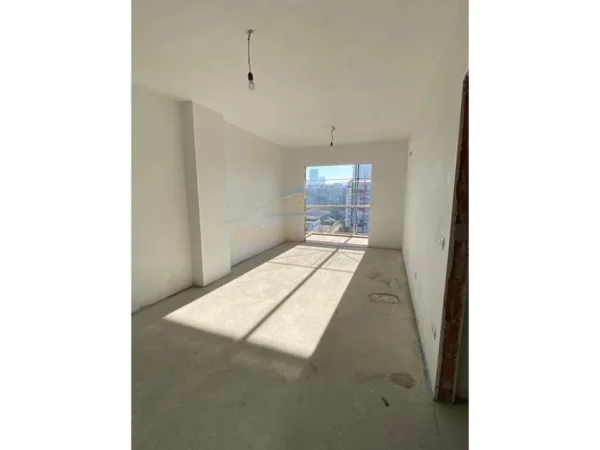 Tirane, shitet apartament 1+1+Ballkon Kati 6, 74 m² 130.000 € (Rruga Albanopoli)