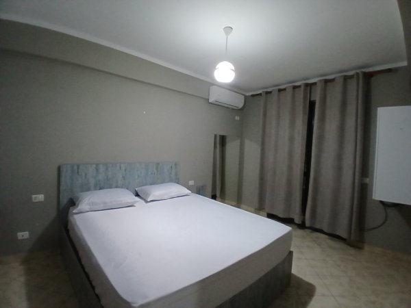 Tirane, jepet me qera apartament 2+1+Ballkon Kati 3, 65 m² 400 € (Don bosko)