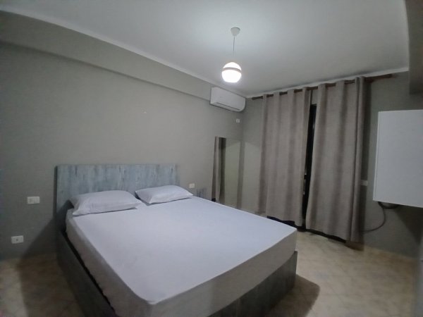 Tirane, jepet me qera apartament 2+1+Ballkon Kati 3, 65 m² 400 € (Don bosko)