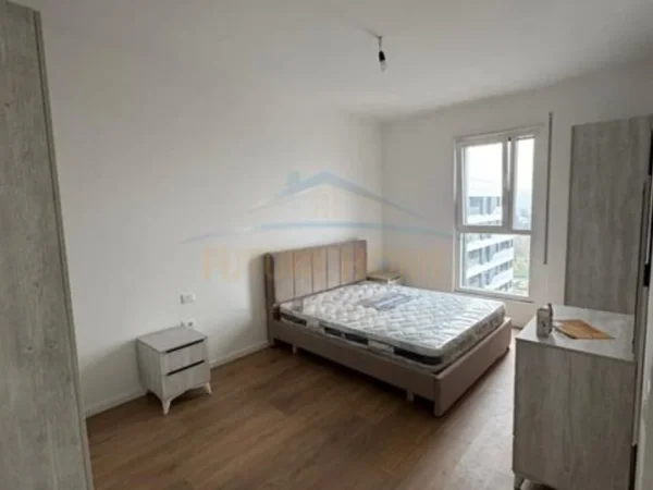 Tirane, jepet me qera apartament 1+1+Ballkon Kati 8, 76 m² 575 € (Don Bosko)