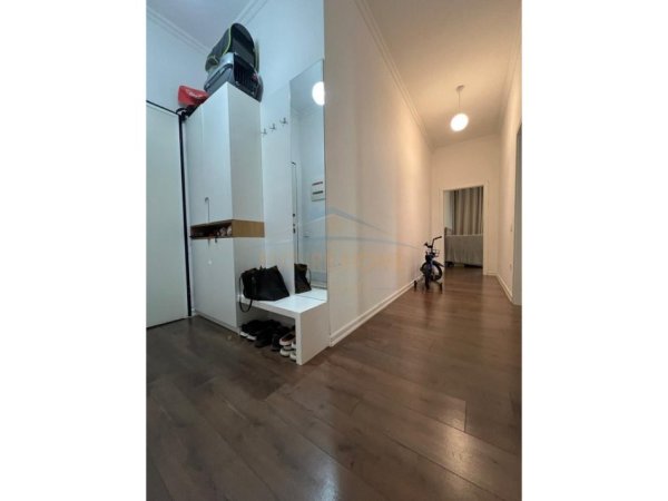 Tirane, shitet apartament Kati 7, 96 m² 330.000 €